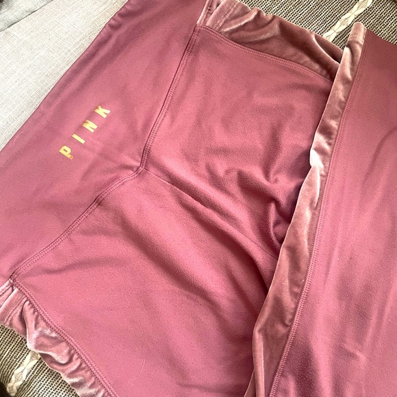 PINK Victoria's Secret Pants - PINK Leggins